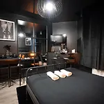 Them'apparts Sainte Croix Apartment