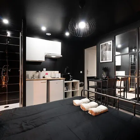 Them'apparts Sainte Croix 아파트