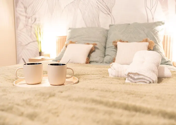 Them'apparts Sainte Croix *