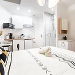 Them'apparts Sainte Croix Apartamento